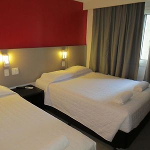 Minuano Hotel Express Prox Orla Lago Guaiba, Mercado Publico, 300 M Rodoviaria